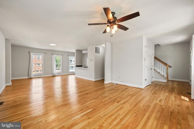 2012 S GLEBE RD, Arlington, VA 22204
