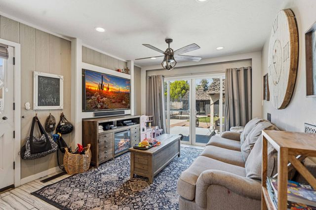1415 Myrtle St, Turlock, CA 95380
