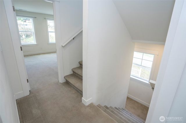 10 E Compass Lane, Allyn, WA 98524