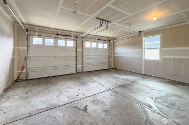 10 E Compass Lane, Allyn, WA 98524