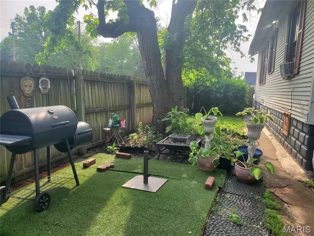 1401 N 54th Street, Washington Park, IL 62204