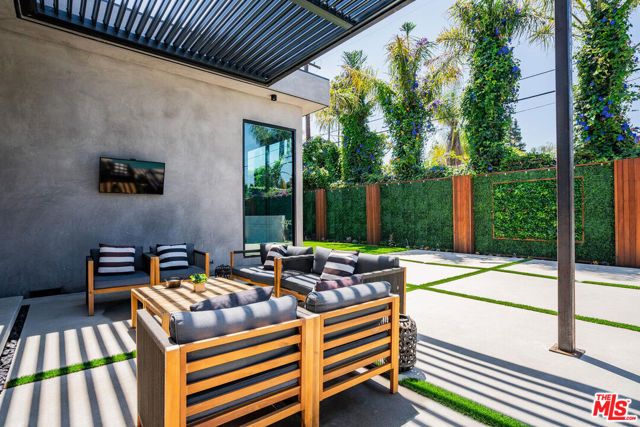 13454 Albers Street, Sherman Oaks, CA 91401