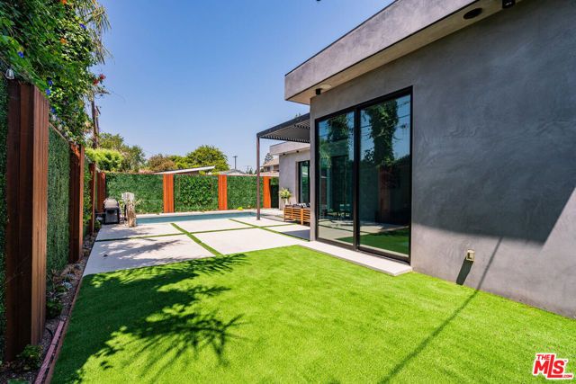 13454 Albers Street, Sherman Oaks, CA 91401