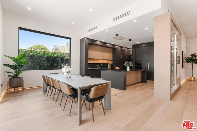 13454 Albers Street, Sherman Oaks, CA 91401