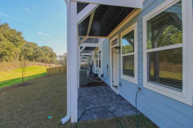 406 Katies Scenic Court, Wando, SC 29492