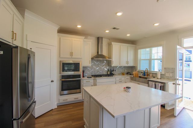 406 Katies Scenic Court, Wando, SC 29492