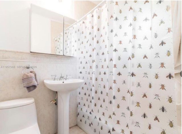 1555 Pennsylvania Ave 202, Miami Beach, FL 33139