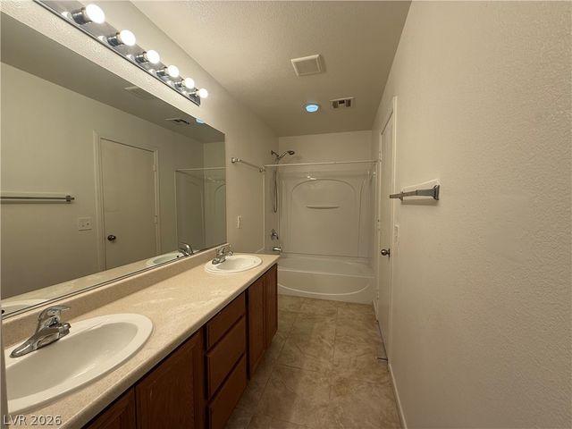 8247 Time Machine Avenue, Las Vegas, NV 89113
