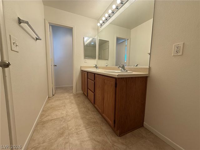 8247 Time Machine Avenue, Las Vegas, NV 89113