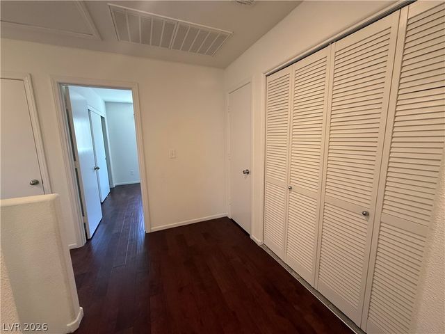 8247 Time Machine Avenue, Las Vegas, NV 89113