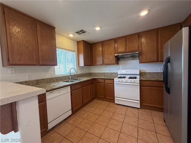 8247 Time Machine Avenue, Las Vegas, NV 89113