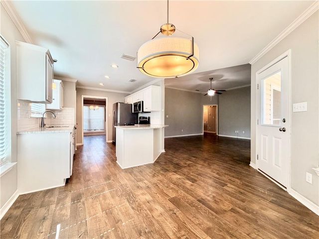 2125 Willow Oak Drive, Mobile, AL 36695