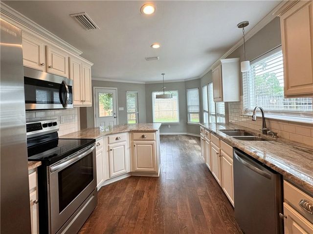 2125 Willow Oak Drive, Mobile, AL 36695