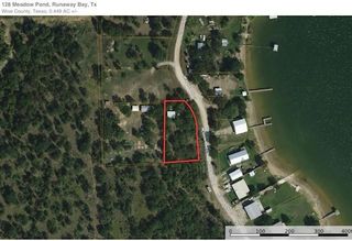 128 Meadow Pond Court, Runaway Bay, TX 76426
