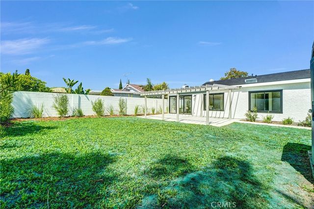 3226 S Towner Street, Santa Ana, CA 92707