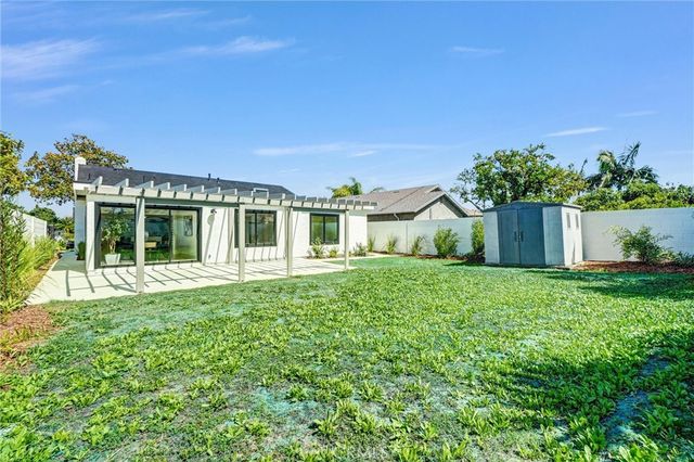 3226 S Towner Street, Santa Ana, CA 92707
