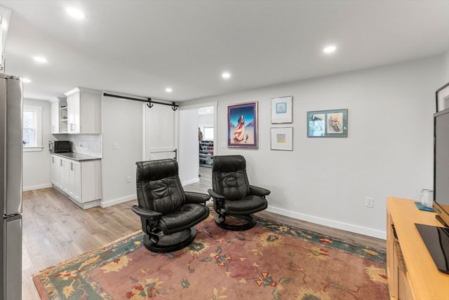 41 Bay Shore Dr, Plymouth, MA 02360