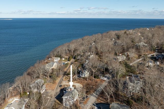 41 Bay Shore Dr, Plymouth, MA 02360