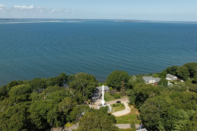 41 Bay Shore Dr, Plymouth, MA 02360