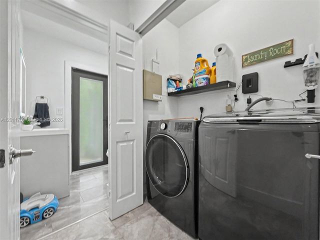 16162 SW 143rd Street, Miami, FL 33196
