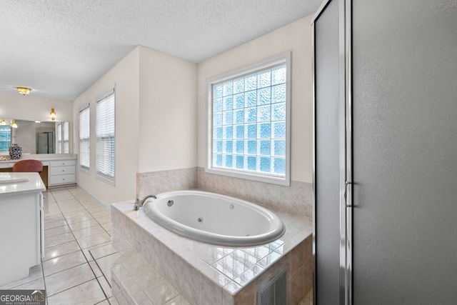 40 Jacksons Valley, Sharpsburg, GA 30277