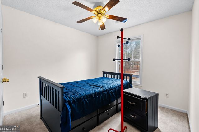 40 Jacksons Valley, Sharpsburg, GA 30277