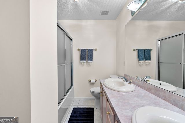 40 Jacksons Valley, Sharpsburg, GA 30277