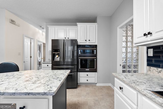 40 Jacksons Valley, Sharpsburg, GA 30277