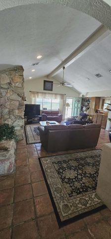 49 Cherry Hill Drive, Conroe, TX 77304