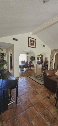 49 Cherry Hill Drive, Conroe, TX 77304