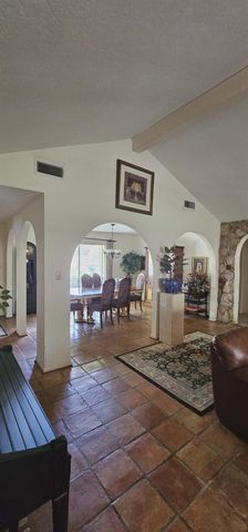 49 Cherry Hill Drive, Conroe, TX 77304