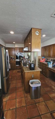 49 Cherry Hill Drive, Conroe, TX 77304