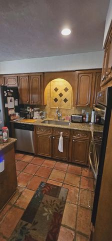 49 Cherry Hill Drive, Conroe, TX 77304