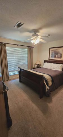 49 Cherry Hill Drive, Conroe, TX 77304