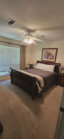 49 Cherry Hill Drive, Conroe, TX 77304