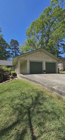 49 Cherry Hill Drive, Conroe, TX 77304
