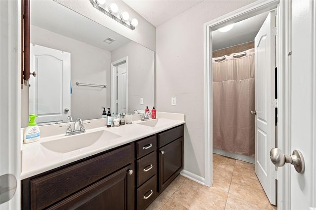 234 Dale Ridge Lane, Dickinson, TX 77539