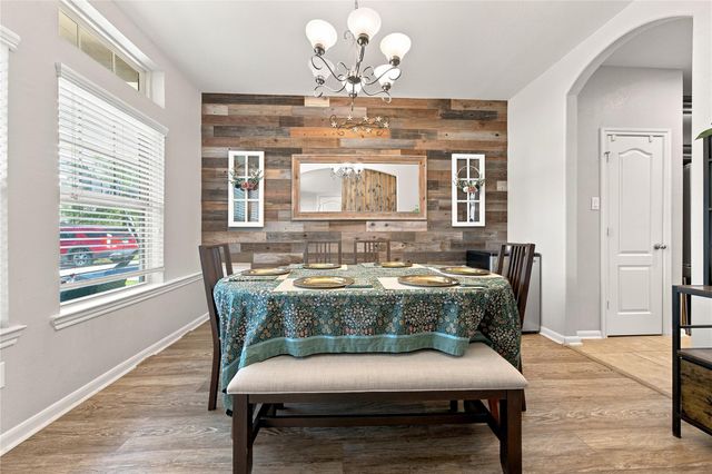 234 Dale Ridge Lane, Dickinson, TX 77539
