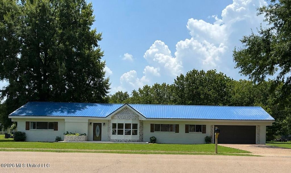 237 W Central Avenue, Coldwater, MS 38618 — exterior