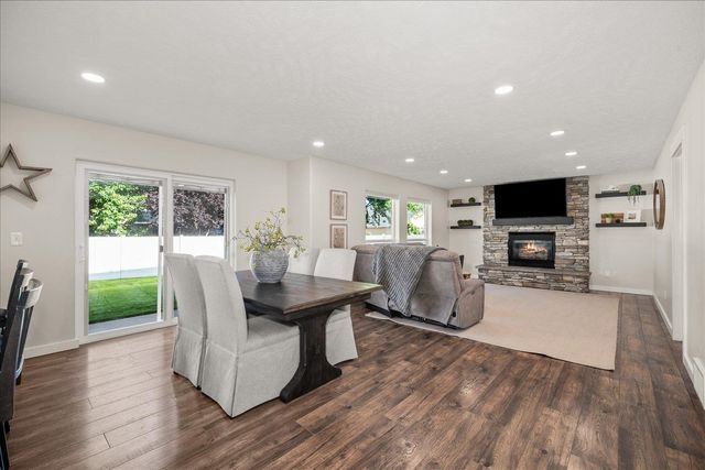 1422 N Murray Ln, Liberty Lake, WA 99019