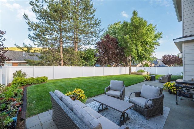 1422 N Murray Ln, Liberty Lake, WA 99019