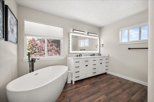 1422 N Murray Ln, Liberty Lake, WA 99019