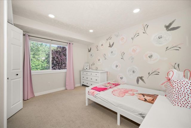 1422 N Murray Ln, Liberty Lake, WA 99019