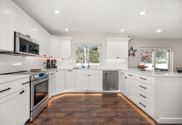 1422 N Murray Ln, Liberty Lake, WA 99019