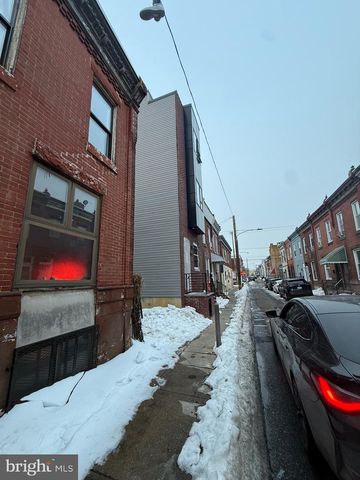 2414 S MARSHALL ST, Philadelphia, PA 19148