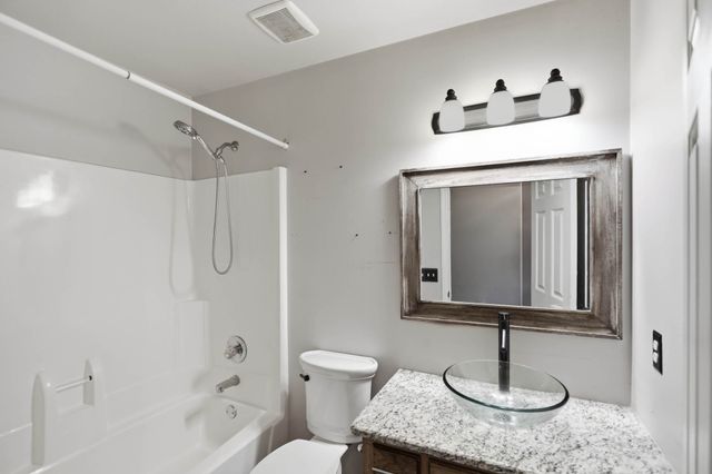 719 Williamsburg Dr, Smyrna, TN 37167