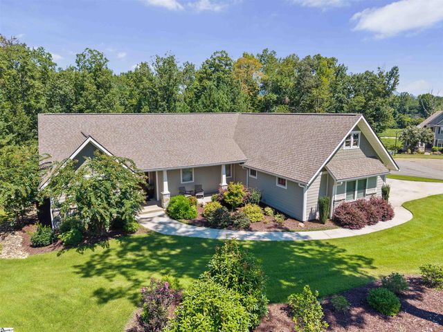 5 Maxfli Court, Travelers Rest, SC 29690
