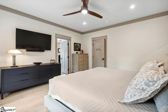 5 Maxfli Court, Travelers Rest, SC 29690