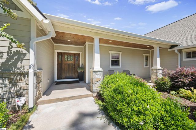 5 Maxfli Court, Travelers Rest, SC 29690