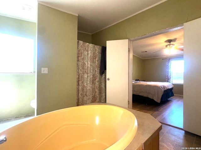 435 North Trail, Pleasanton, TX 78064